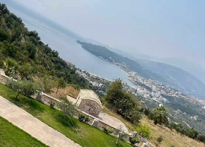 Belvedere & Apartman Himara